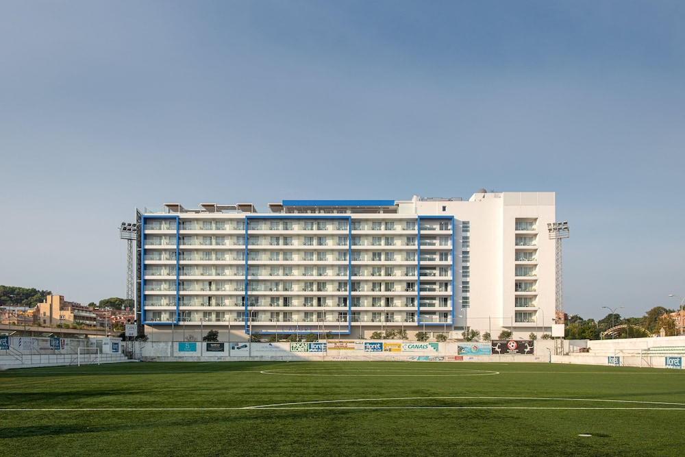 L'Azure Hotel — Hotel building in Lloret de Mar, Catalonia