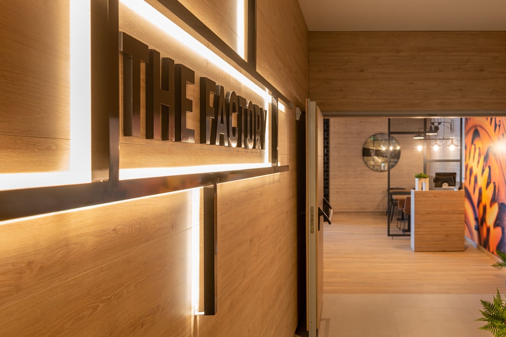 L'Azure Hotel — Restaurant & bars in Lloret de Mar, Catalonia