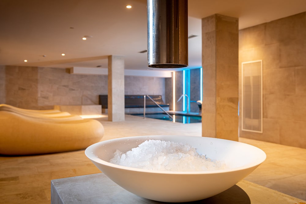 L'Azure Hotel — Spa in Lloret de Mar, Catalonia