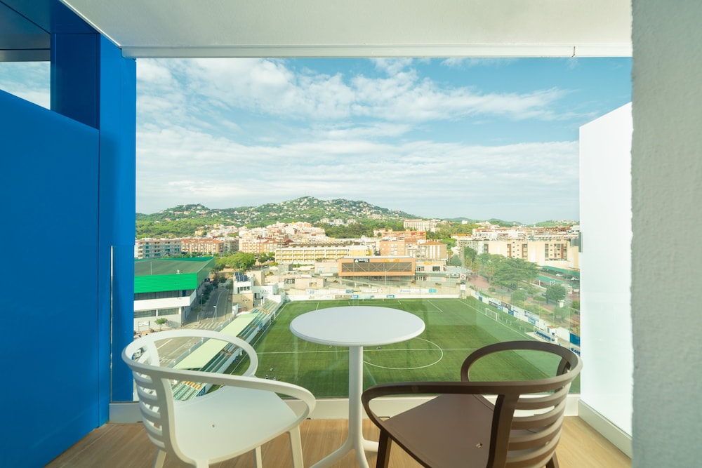 L'Azure Hotel — Hotel rooms in Lloret de Mar, Catalonia