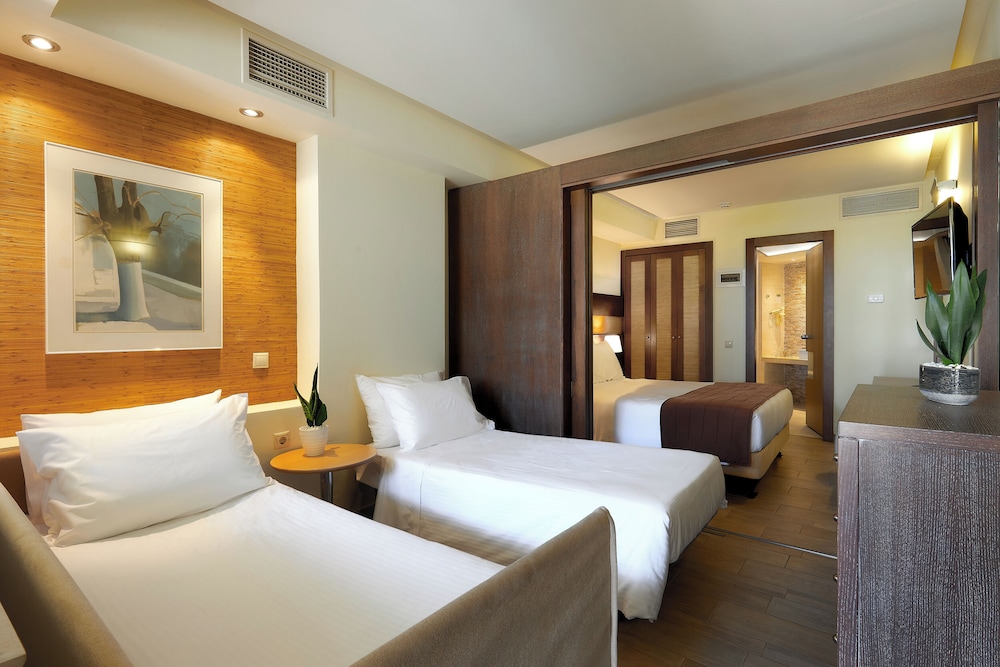 Sirens Beach and Village - All Inclusive — Hotel rooms in Malia