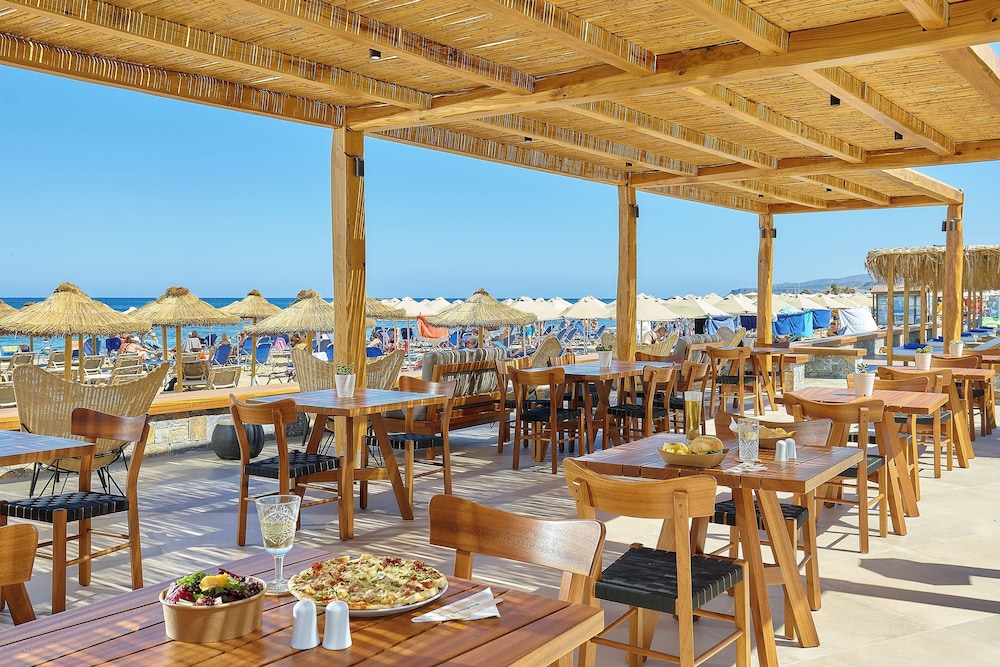 Sirens Beach and Village - All Inclusive — Restaurant & bars in Malia