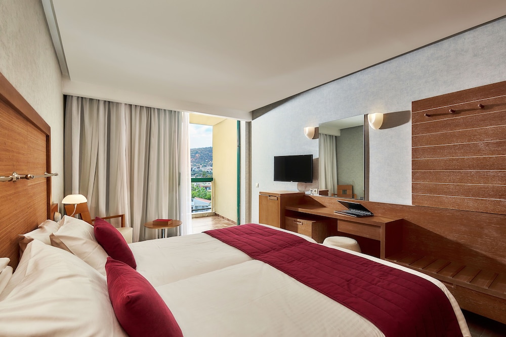 Sirens Beach and Village - All Inclusive — Hotel rooms in Malia