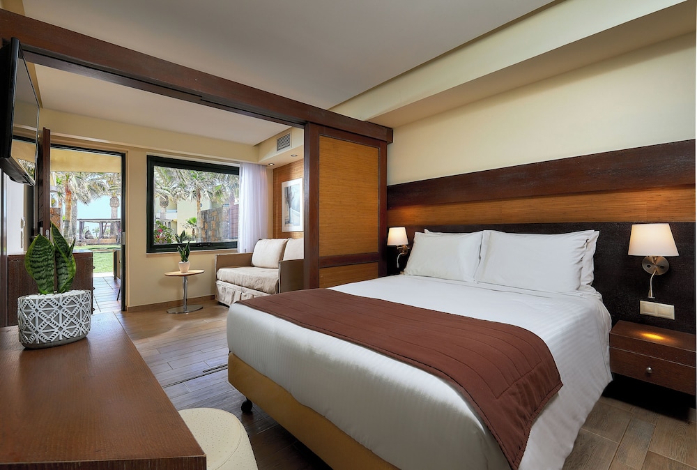 Sirens Beach and Village - All Inclusive — Hotel rooms in Malia