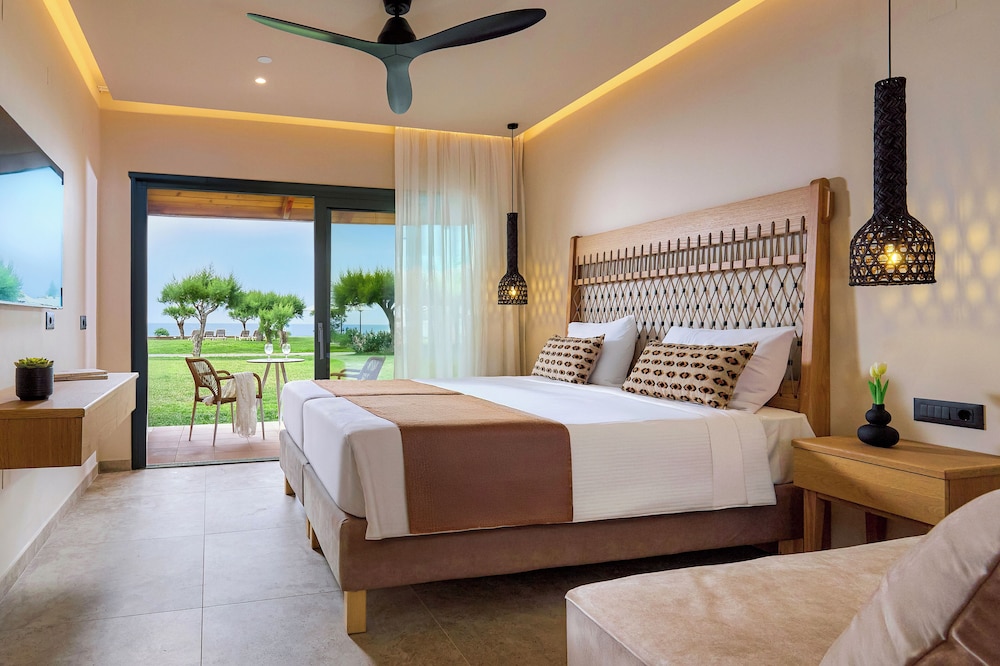Sirens Beach and Village - All Inclusive — Hotel rooms in Malia