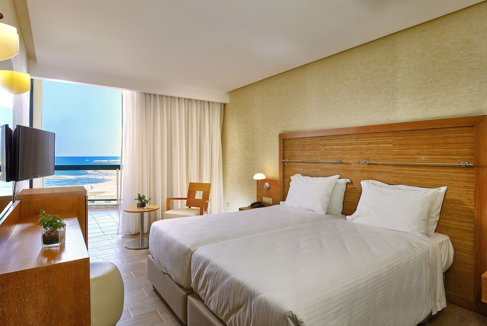 Sirens Beach and Village - All Inclusive — Hotel rooms in Malia