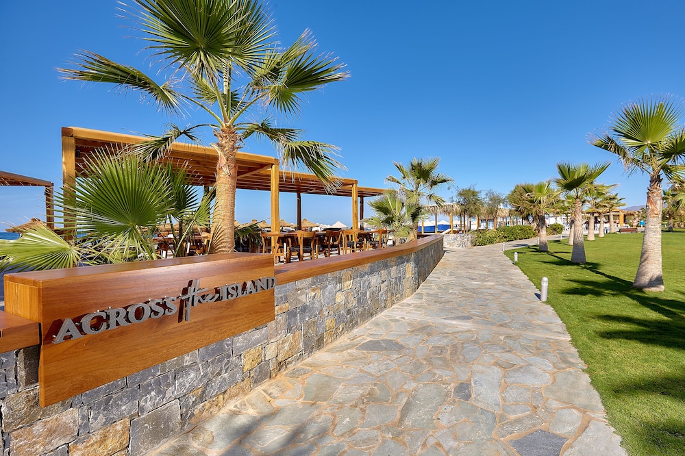 Sirens Beach and Village - All Inclusive — Restaurant & bars in Malia