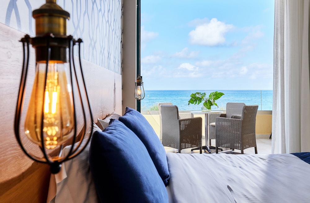 Sirens Beach and Village - All Inclusive — Hotel rooms in Malia