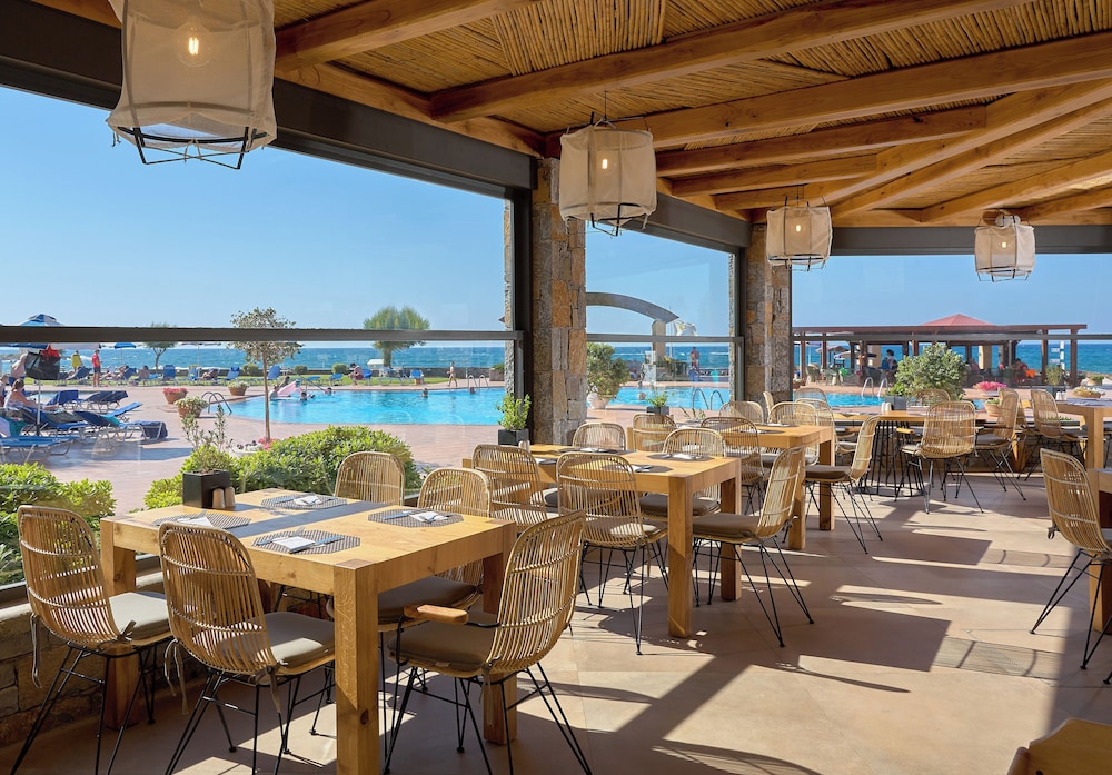 Sirens Beach and Village - All Inclusive — Restaurant & bars in Malia