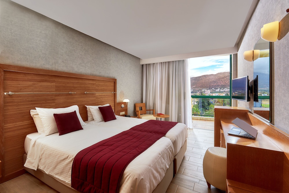 Sirens Beach and Village - All Inclusive — Hotel rooms in Malia
