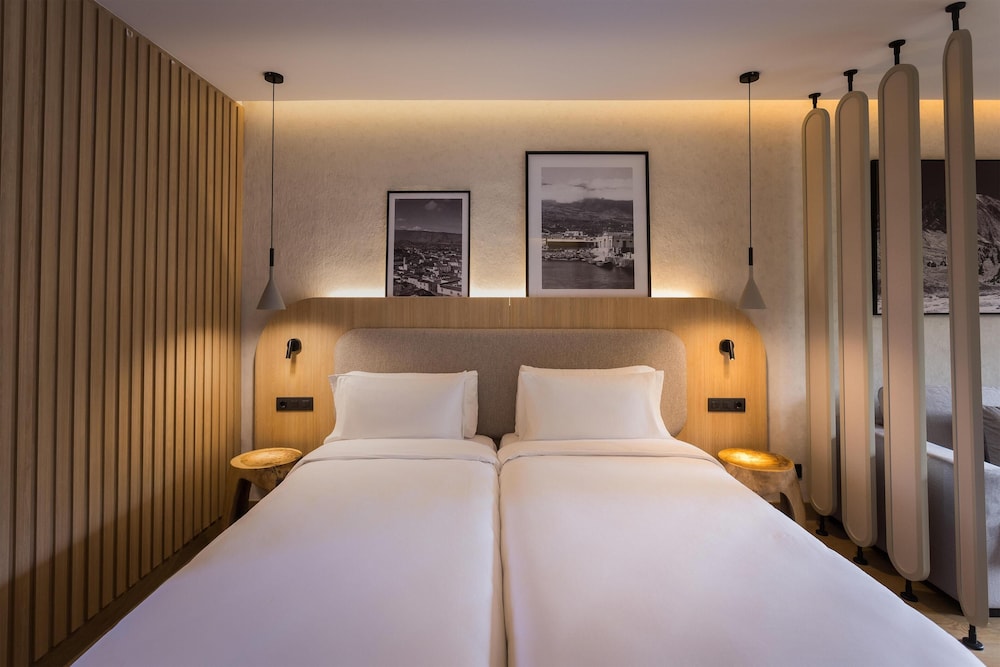 Radisson Resort & Residences Tenerife - Adults Only — Hotel rooms in Puerto de la Cruz, Canary Islands