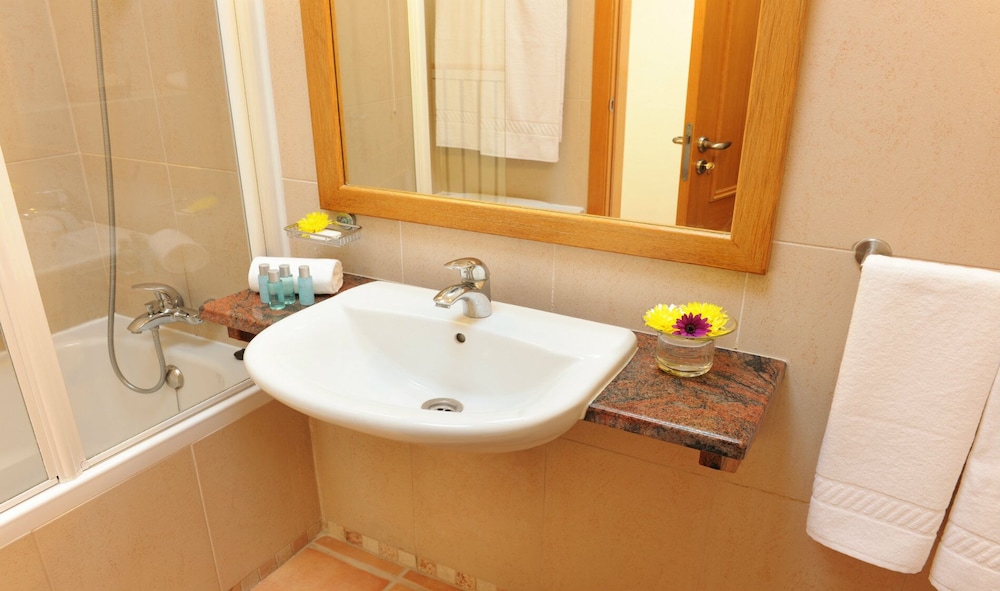 Pestana Palm Gardens — Hotel rooms in Carvoeiro, Faro