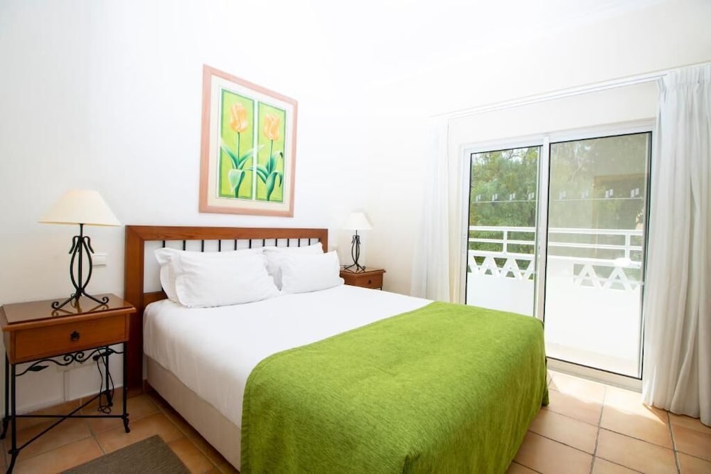 Pestana Palm Gardens — Hotel rooms in Carvoeiro, Faro