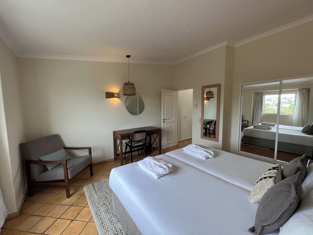 Pestana Palm Gardens — Hotel rooms in Carvoeiro, Faro
