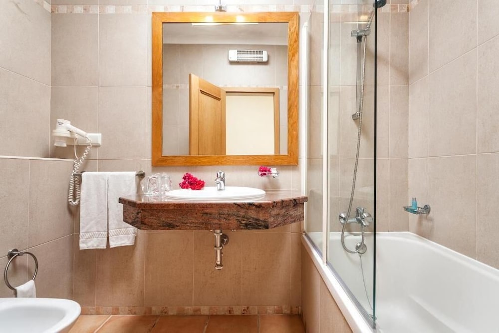 Pestana Palm Gardens — Hotel rooms in Carvoeiro, Faro