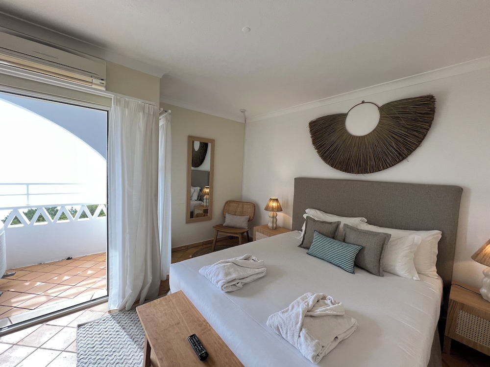 Pestana Palm Gardens — Hotel rooms in Carvoeiro, Faro