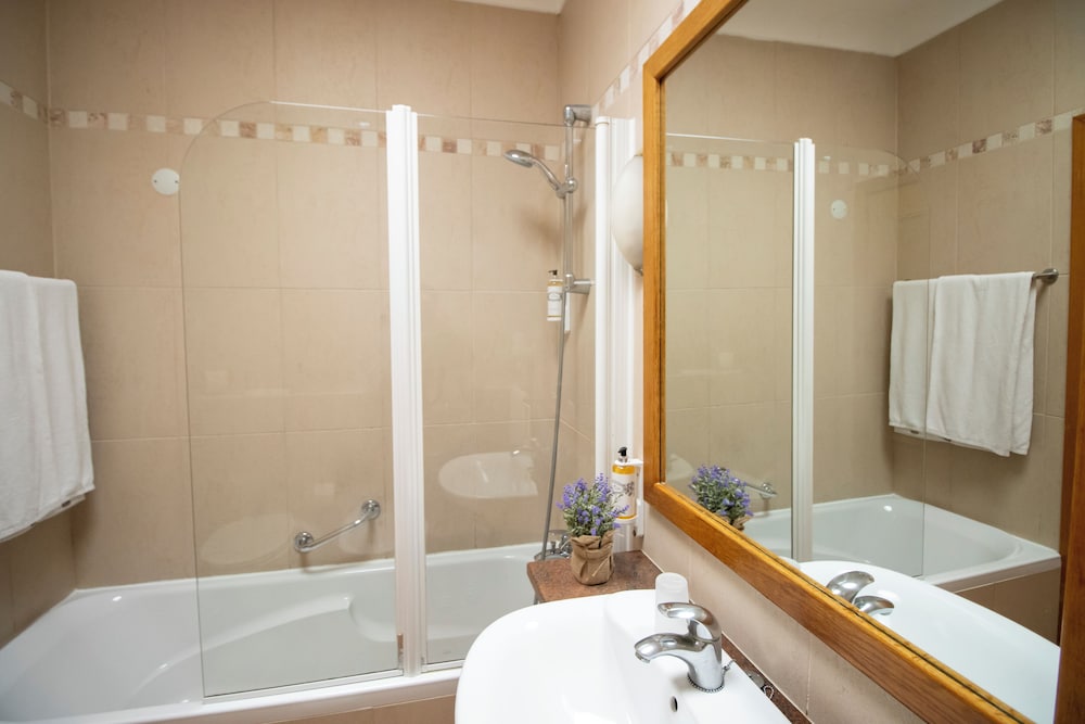 Pestana Palm Gardens — Hotel rooms in Carvoeiro, Faro