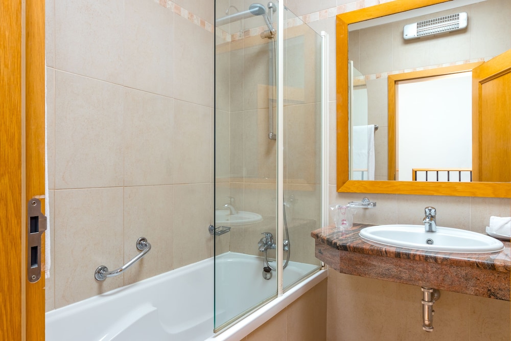 Pestana Palm Gardens — Hotel rooms in Carvoeiro, Faro