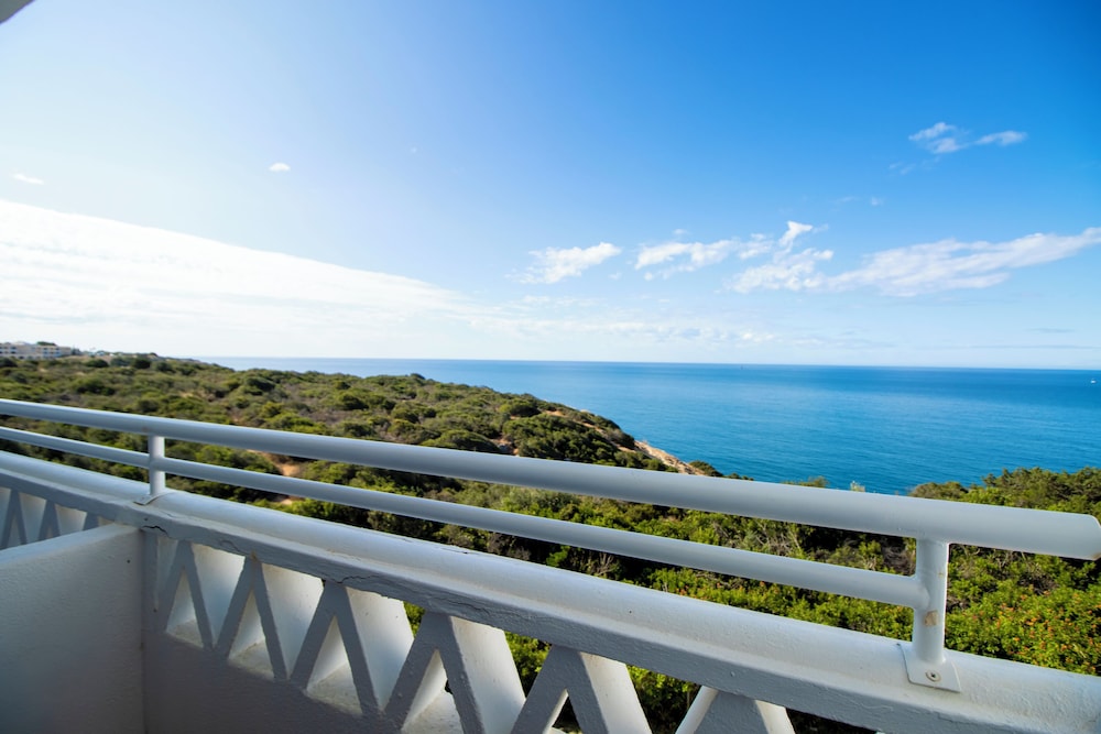 Pestana Palm Gardens — Hotel rooms in Carvoeiro, Faro