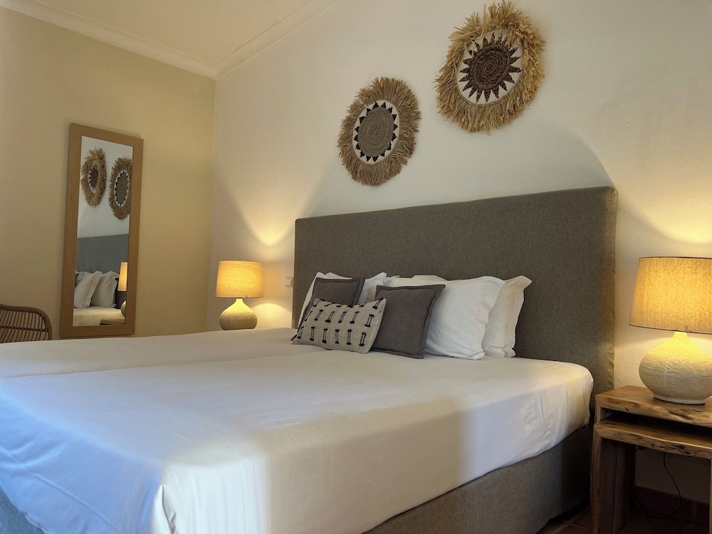 Pestana Palm Gardens — Hotel rooms in Carvoeiro, Faro