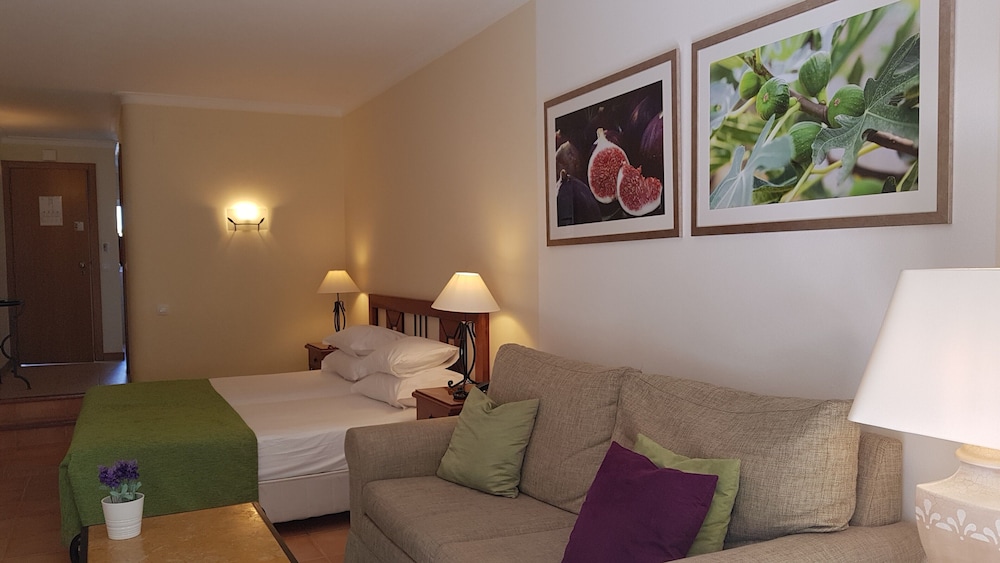 Pestana Palm Gardens — Hotel rooms in Carvoeiro, Faro