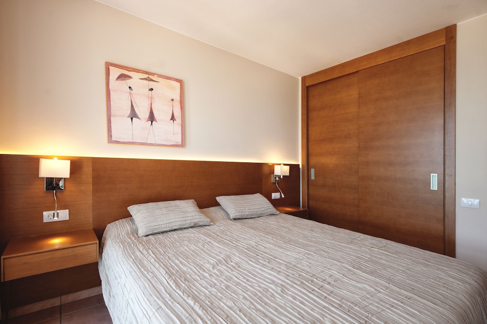 Sotavento Beach Club — Hotel rooms in Costa Calma, Canary Islands