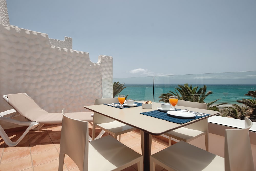 Sotavento Beach Club — Restaurant & bars in Costa Calma, Canary Islands
