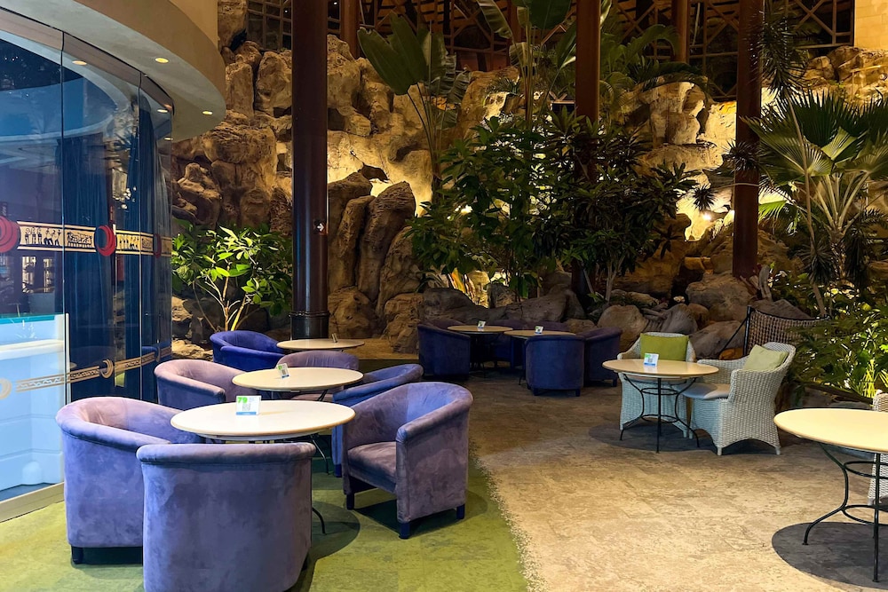 Hotel Cordial Mogán Playa — Restaurant & bars in Puerto de Mogan, Canary Islands