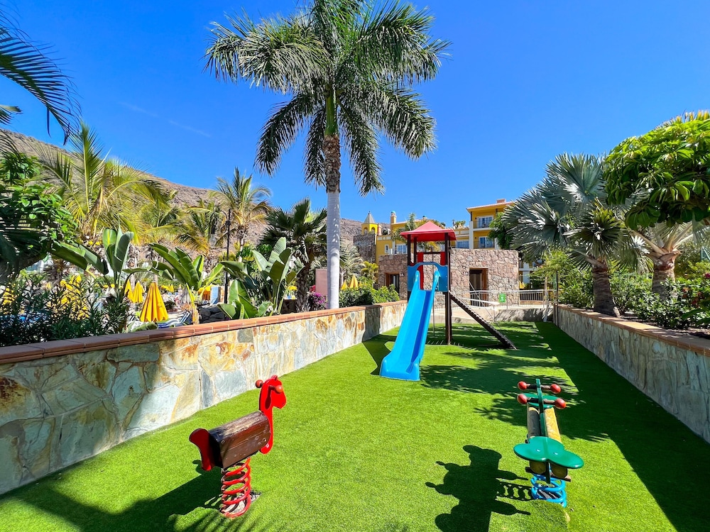 Hotel Cordial Mogán Playa — Attractions for children in Puerto de Mogan, Canary Islands