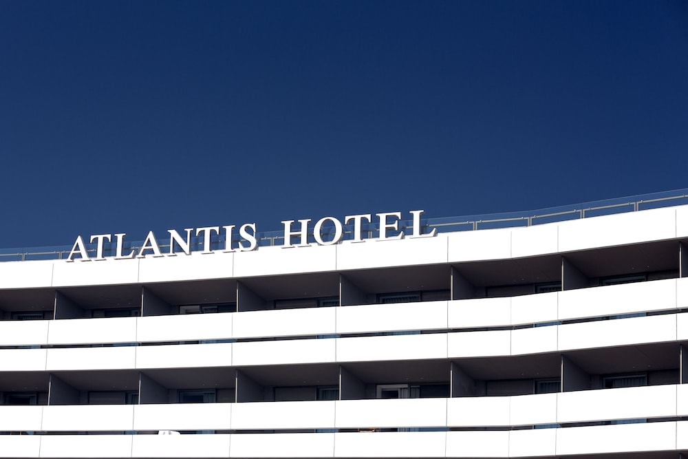 Aquila Atlantis Hotel — Hotel building in Heraklion
