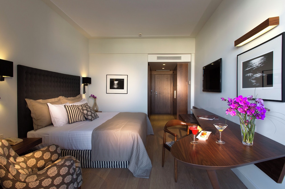 Aquila Atlantis Hotel — Hotel rooms in Heraklion