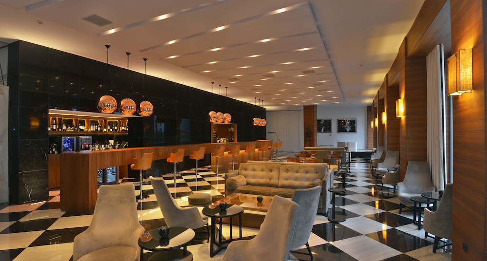 Aquila Atlantis Hotel — Restaurant & bars in Heraklion