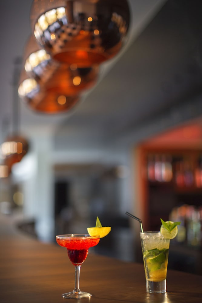 Aquila Atlantis Hotel — Restaurant & bars in Heraklion