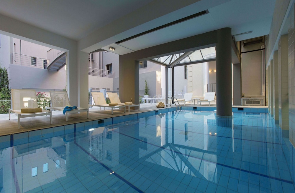 Aquila Atlantis Hotel — Swimming pool in Heraklion