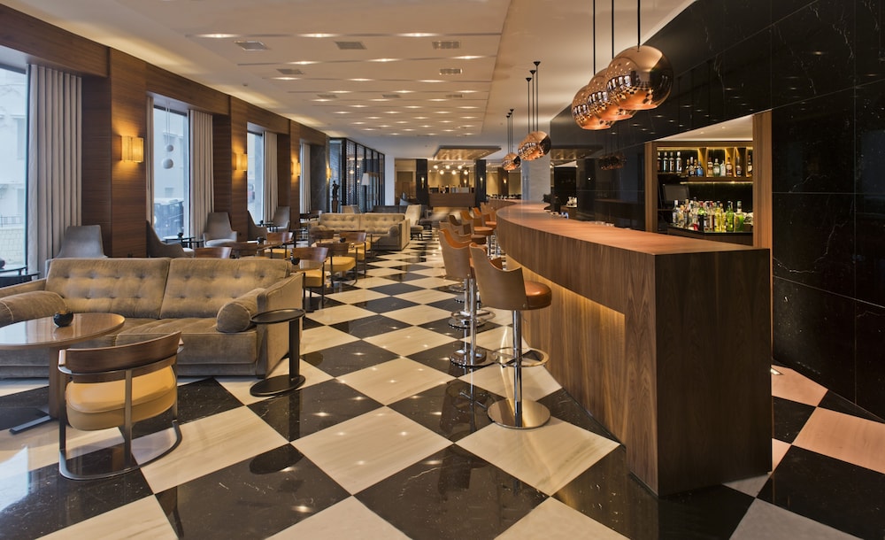 Aquila Atlantis Hotel — Restaurant & bars in Heraklion