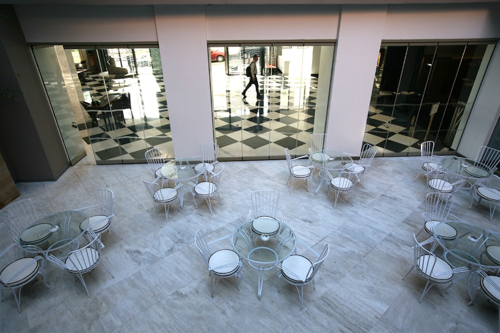 Aquila Atlantis Hotel — Restaurant & bars in Heraklion