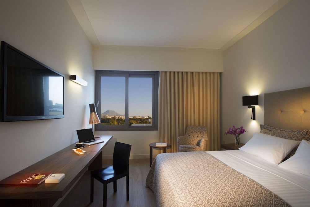 Aquila Atlantis Hotel — Hotel rooms in Heraklion