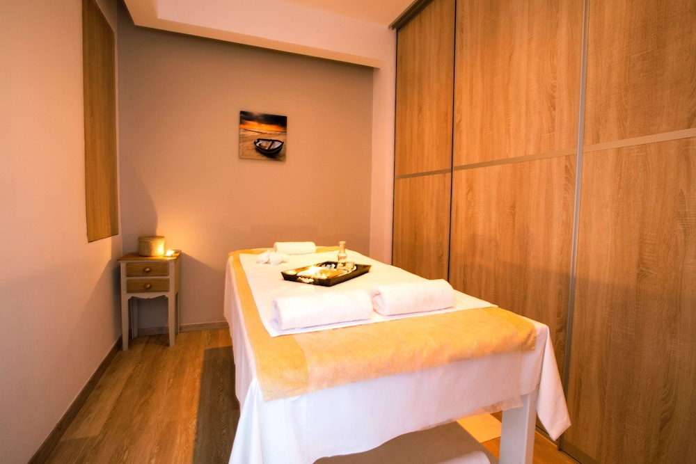 Aquila Atlantis Hotel — Spa in Heraklion