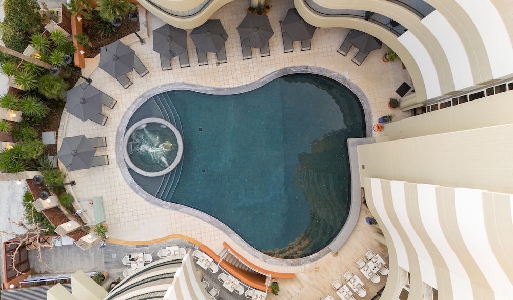 Aquila Porto Rethymno — Swimming pool in Rethymnon