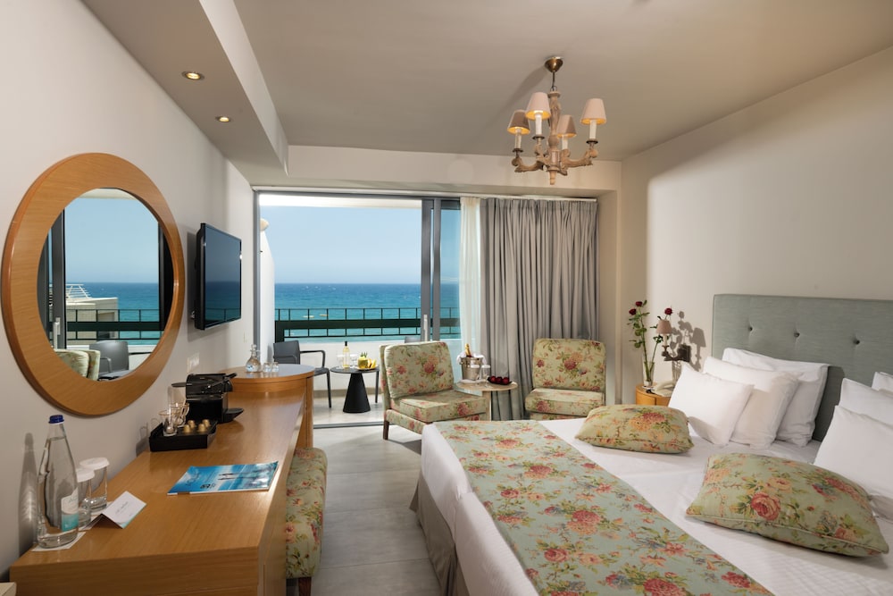 Aquila Porto Rethymno — Hotel rooms in Rethymnon