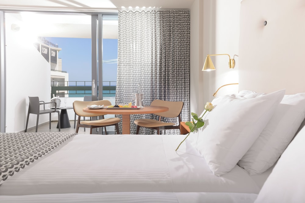 Aquila Porto Rethymno — Hotel rooms in Rethymnon