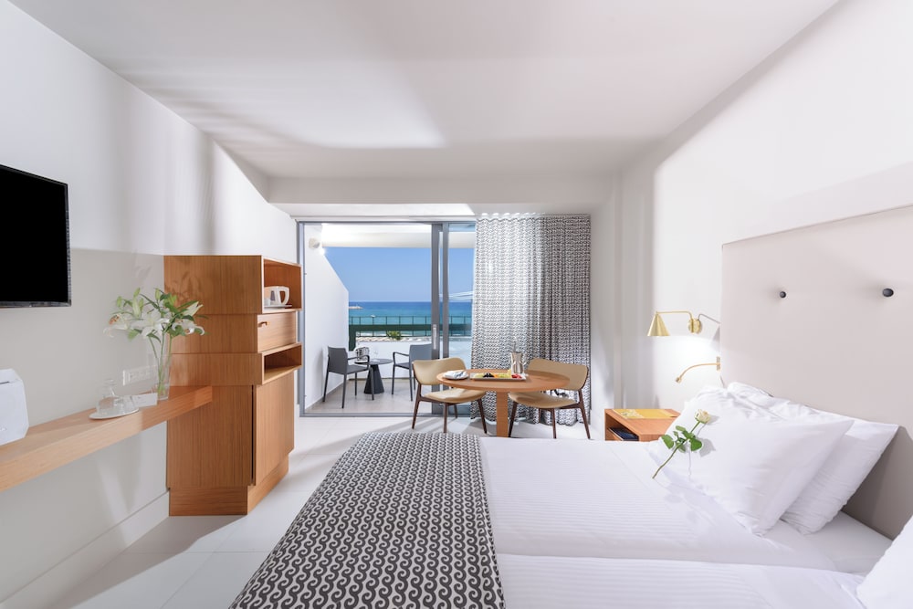 Aquila Porto Rethymno — Hotel rooms in Rethymnon
