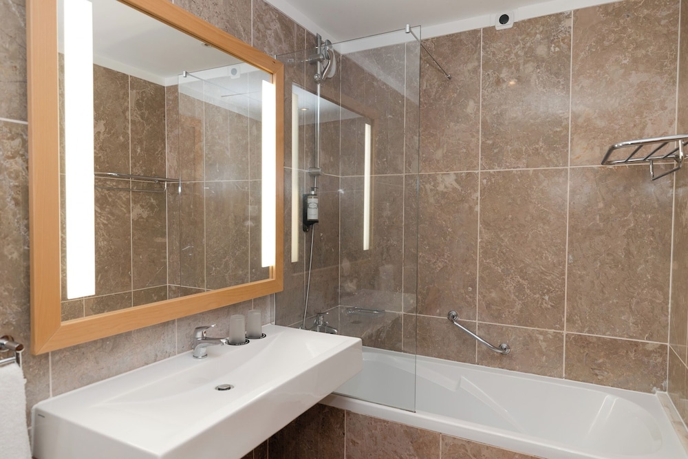 Pestana Viking Beach & Spa Resort — Hotel rooms in Armação de Pêra, Faro