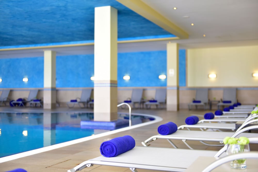 Pestana Viking Beach & Spa Resort — Swimming pool in Armação de Pêra, Faro
