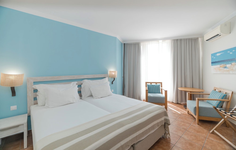 Pestana Viking Beach & Spa Resort — Hotel rooms in Armação de Pêra, Faro