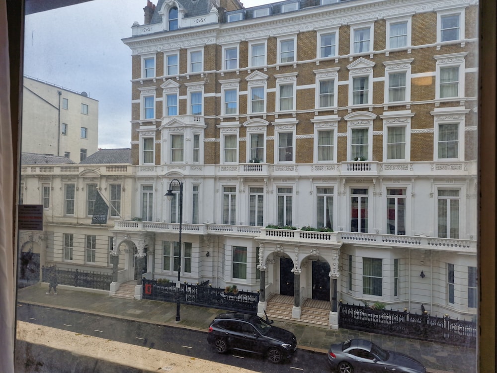 Millennium Hotel and Conference Centre Gloucester London - zdjęcie 3