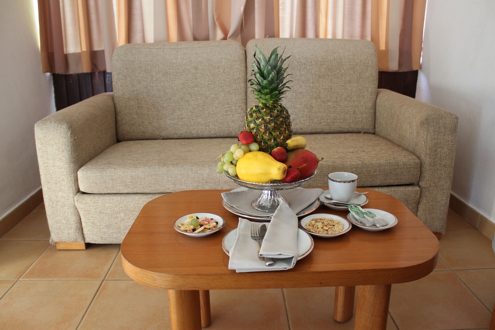 Hotel Pinhal do Sol — Hotel rooms in Quarteira, Faro