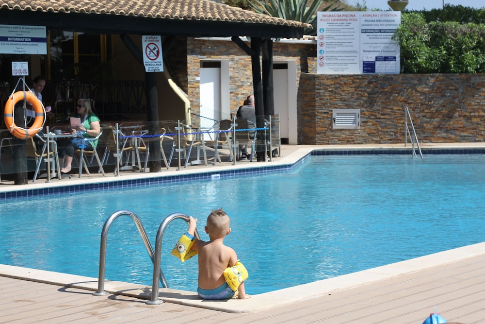 Hotel Pinhal do Sol — Swimming pool in Quarteira, Faro