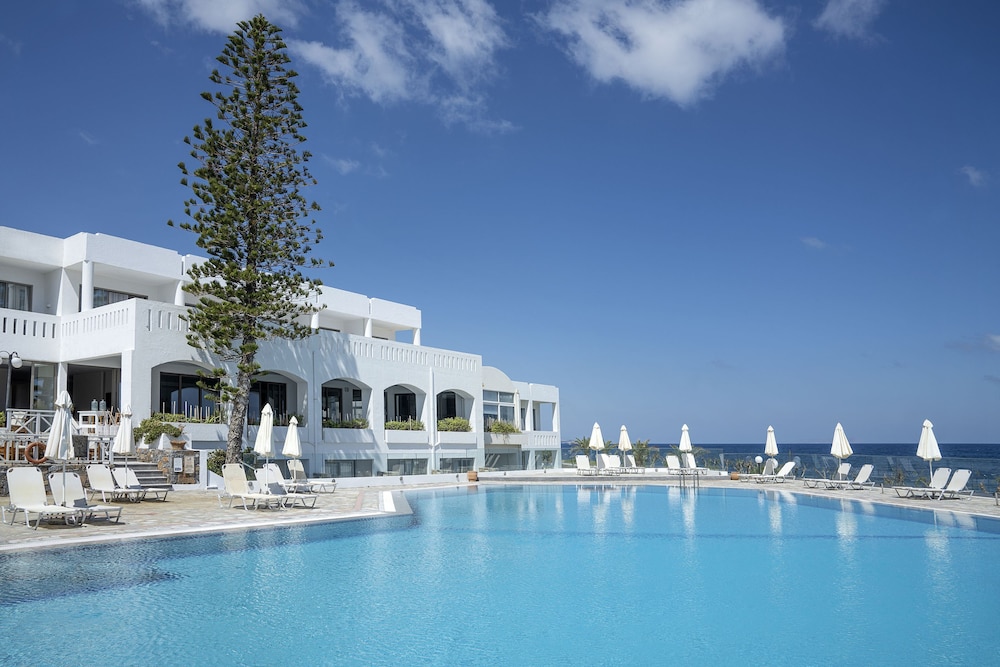 Maritimo Beach Hotel - zdjęcie 4