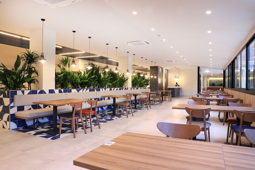 Eurosalou Hotel & Spa — Restaurant & bars in Salou, Catalonia